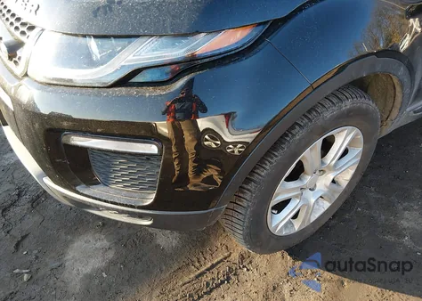 2017 Land Rover Range Rover Evoque Se/Se Premium z USA, uszkodzony, nr VIN SALVP2BG6HH169730